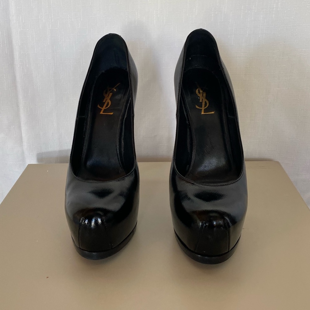 YSL PUMPS